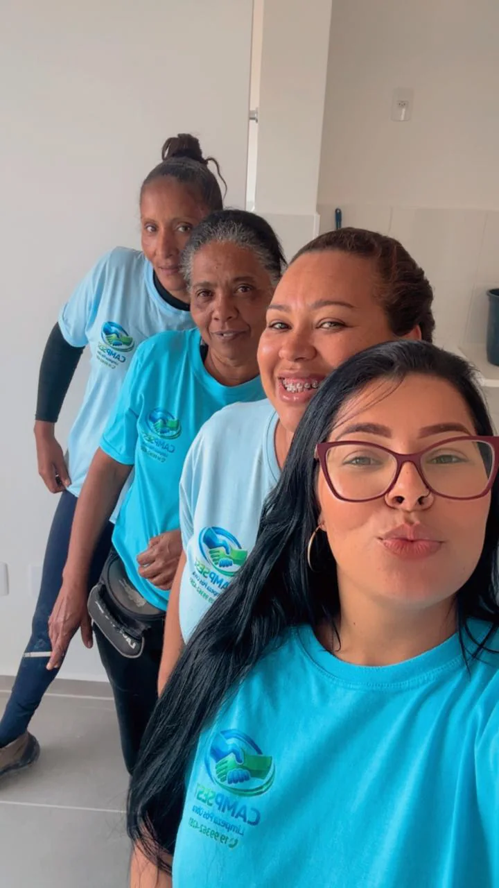 Integrantes da equipe CAMPSEST uniformizadas